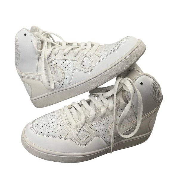 Nike Women's Son of Force Mid Trainers
Sneakers Shoes Size9. Color: White. - Picture 2 of 9